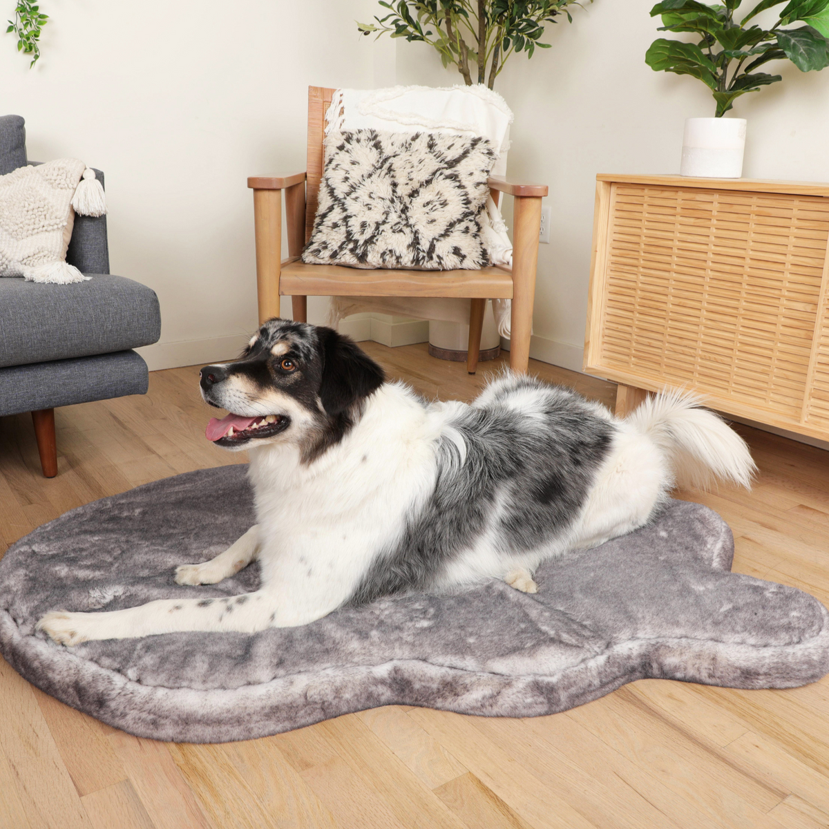 PupRug® Luxe Faux Fur Orthopedic Dog Bed - Ultra Soft Chinchilla image 4