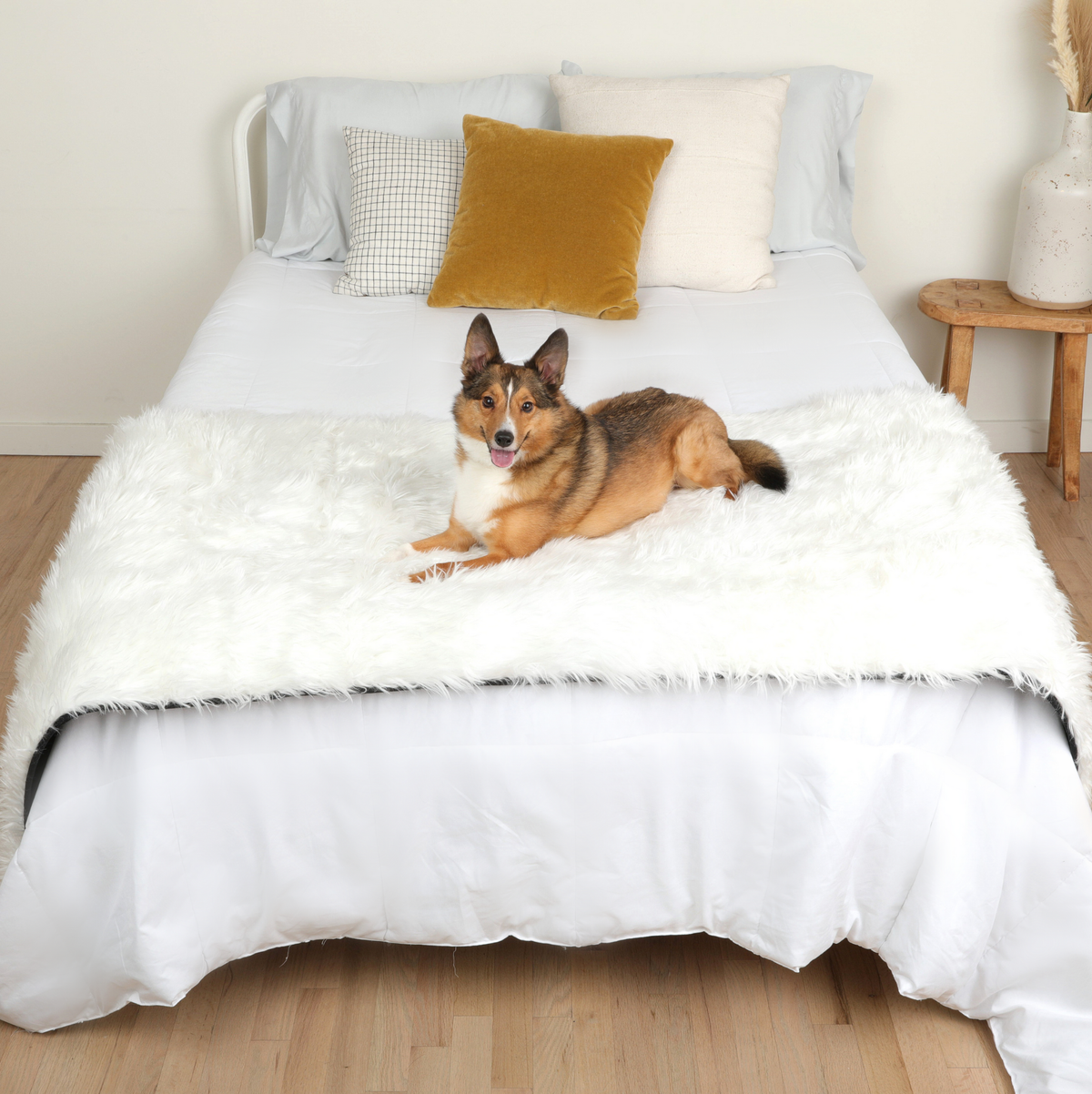 PupProtector™ Waterproof Bed Runner - Polar White image 2
