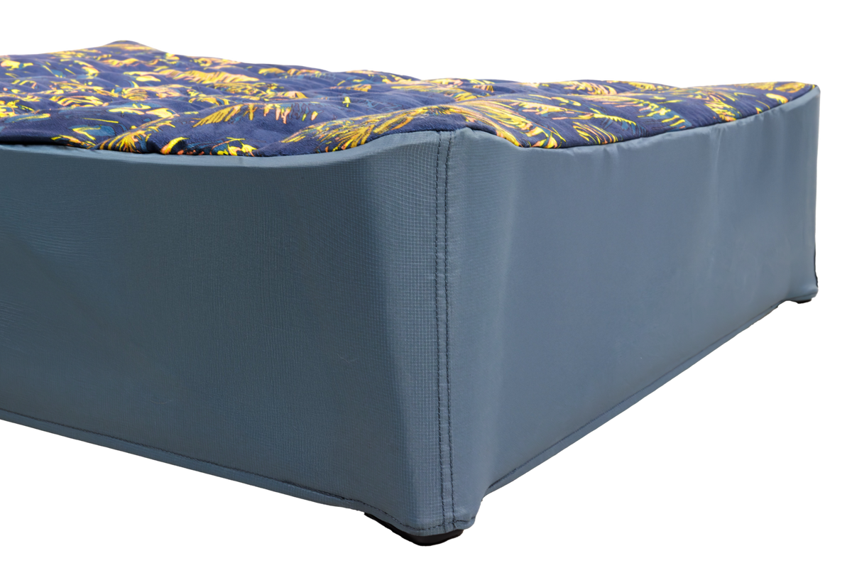 Mt. EverRest™ Insulated Dog Cot Cover image 5
