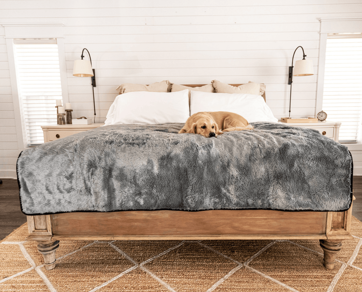 PupProtector™ Summer Short Fur Waterproof Throw Blanket - Charcoal Grey image 5