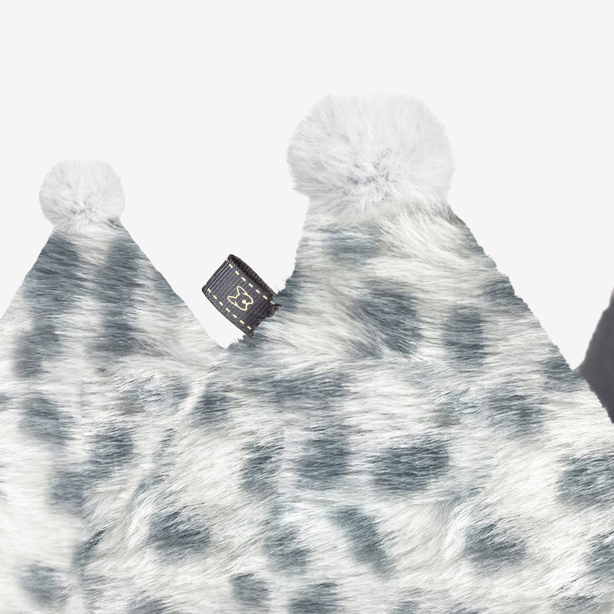 Crown Dog & Cat Fun Bed Cloud Prive Collection - Snow Leopard image 5