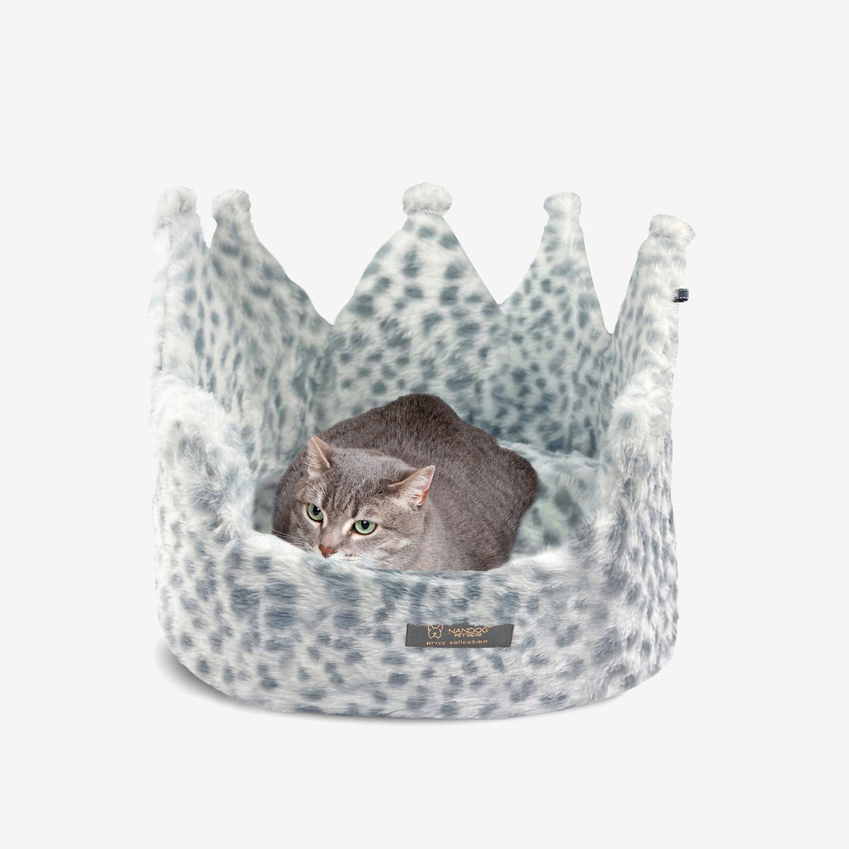 Crown Dog & Cat Fun Bed Cloud Prive Collection - Snow Leopard product image